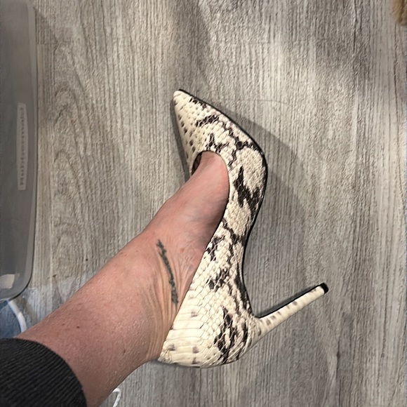 Steve Madden heels 8.5 - Picture 6 of 7